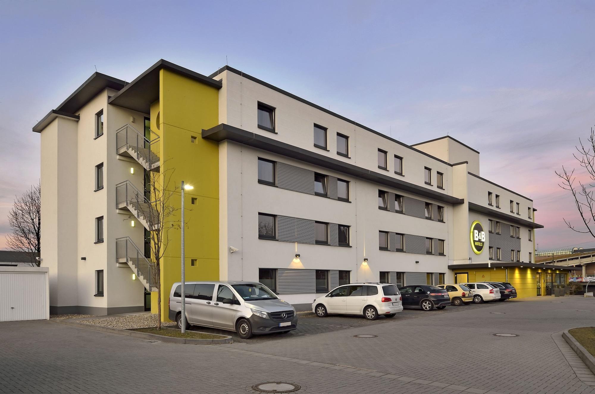 B&B Hotel Хайлброн Екстериор снимка