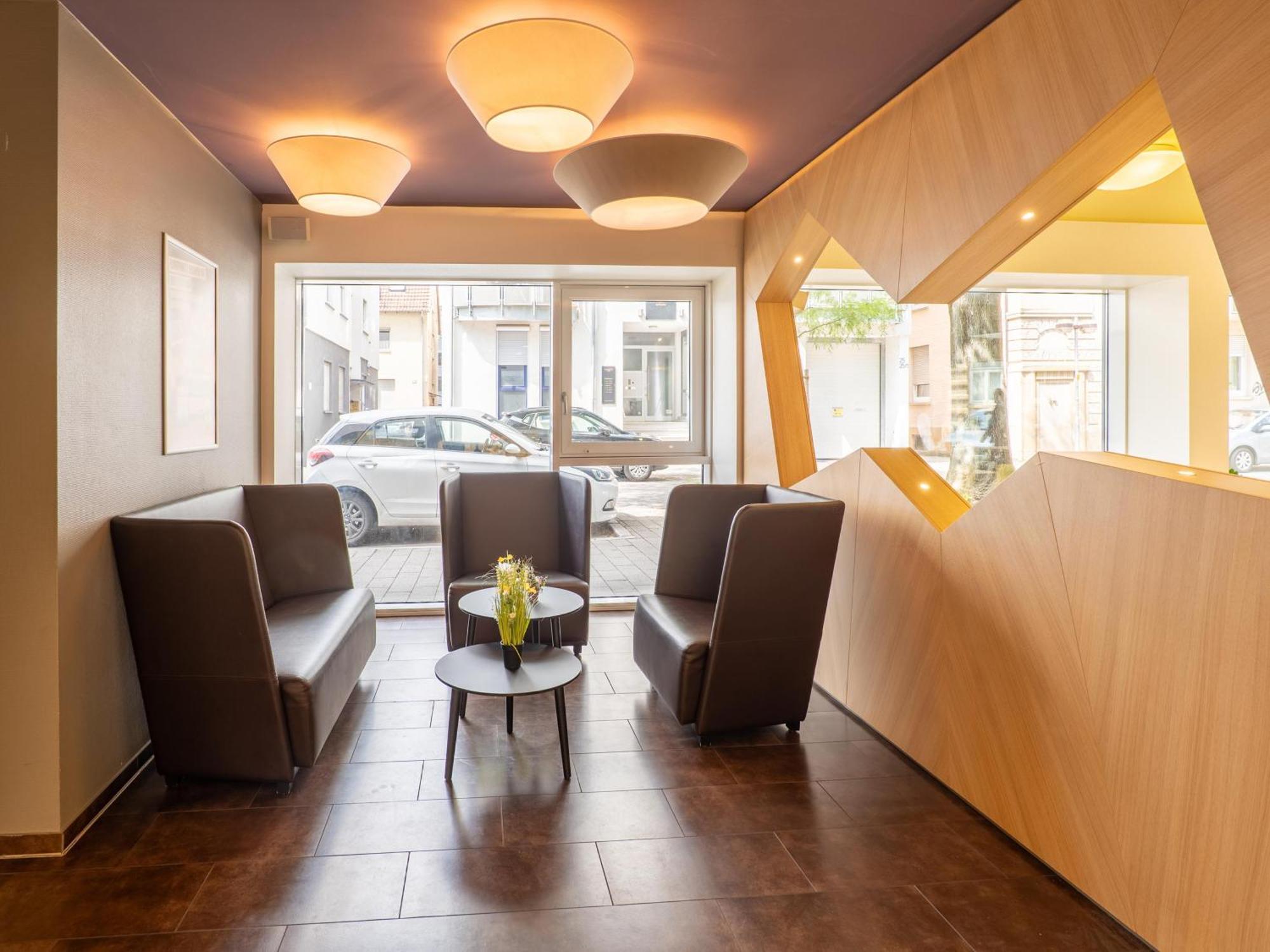B&B Hotel Хайлброн Екстериор снимка