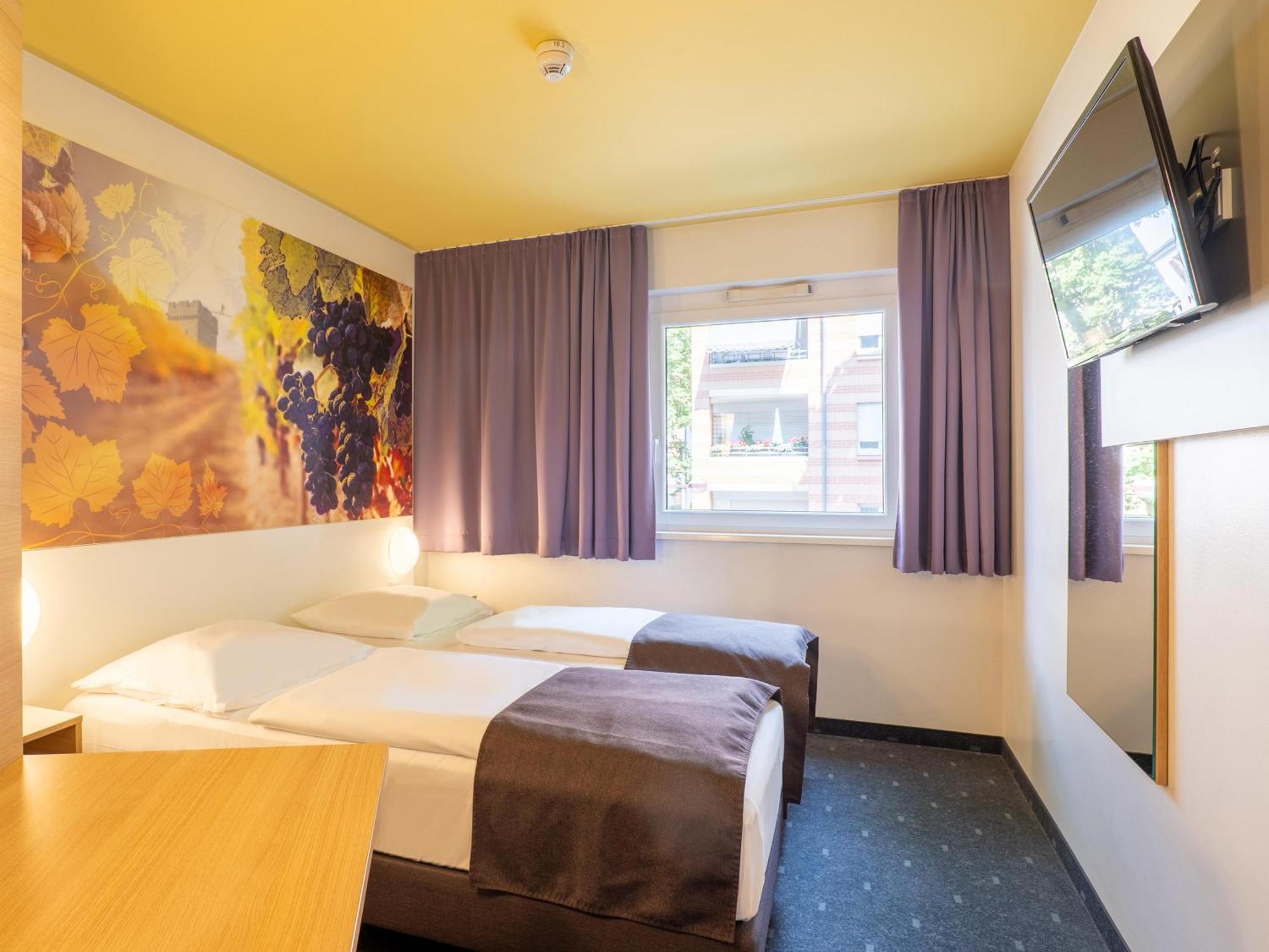 B&B Hotel Хайлброн Екстериор снимка