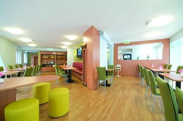 B&B Hotel Хайлброн Екстериор снимка